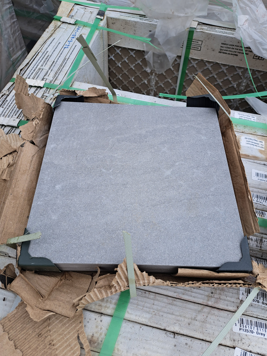 Porcelain 21.06 Project Pack 20mm – Kandla Grey & Dark Grey Clearance-Eclipse Fencing